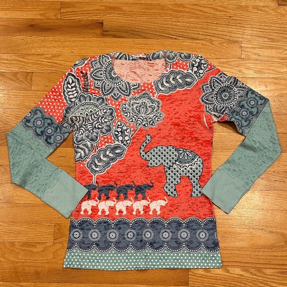 Whimsy Rose Tops - Whimsy Rose Signature Long Sleeve Crew Neck, Size M